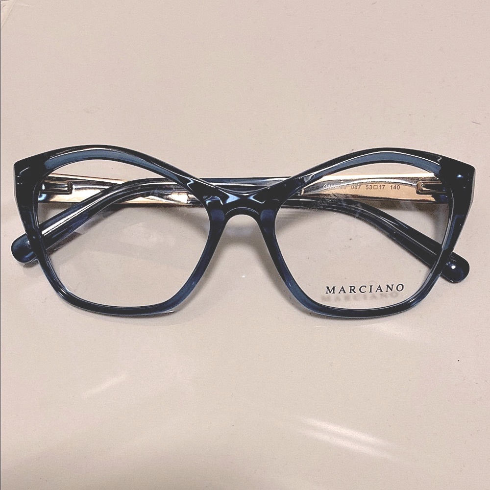 NEW GUESS by Marciano Glasses